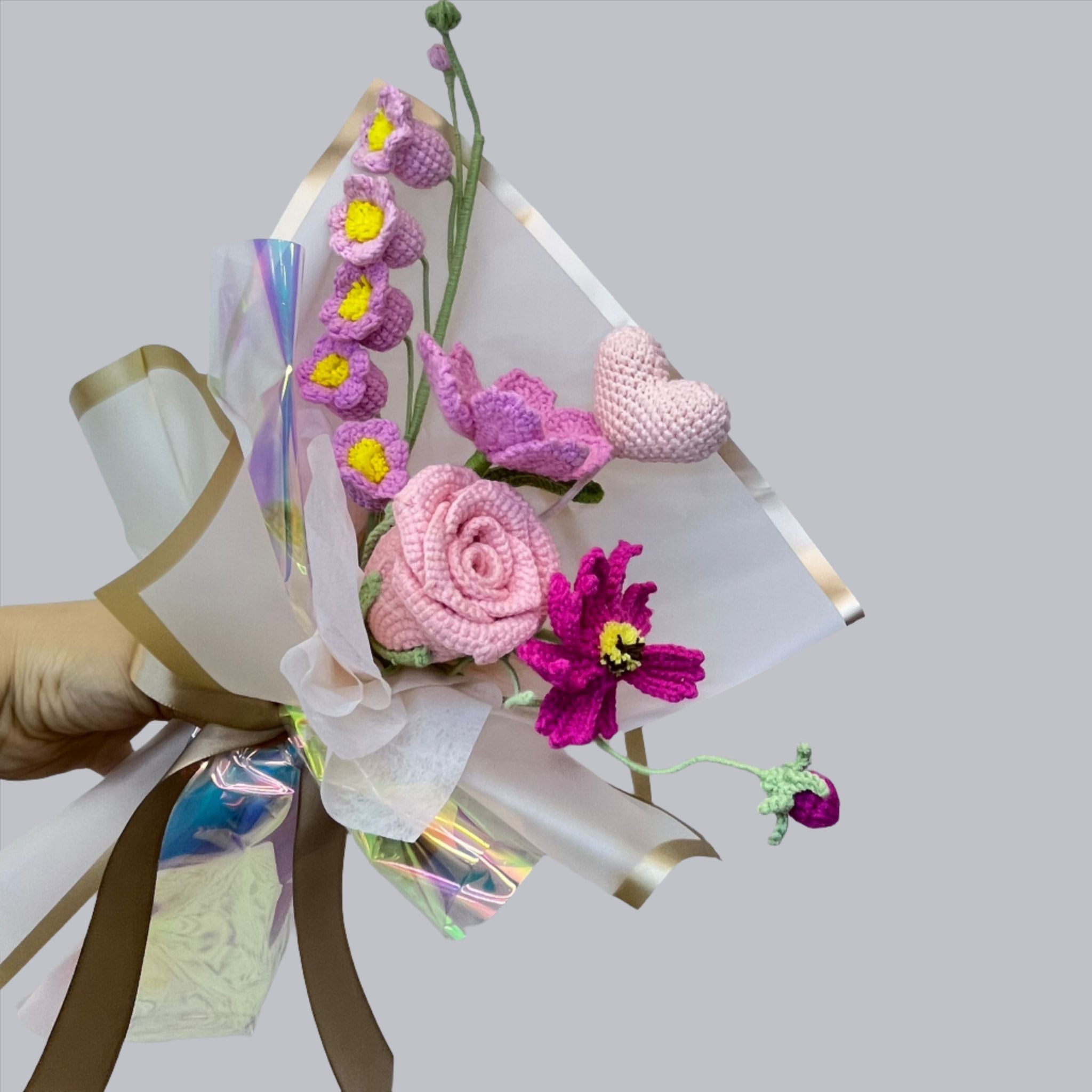 Charming Crochet Flower Bouquet with Heart Accent