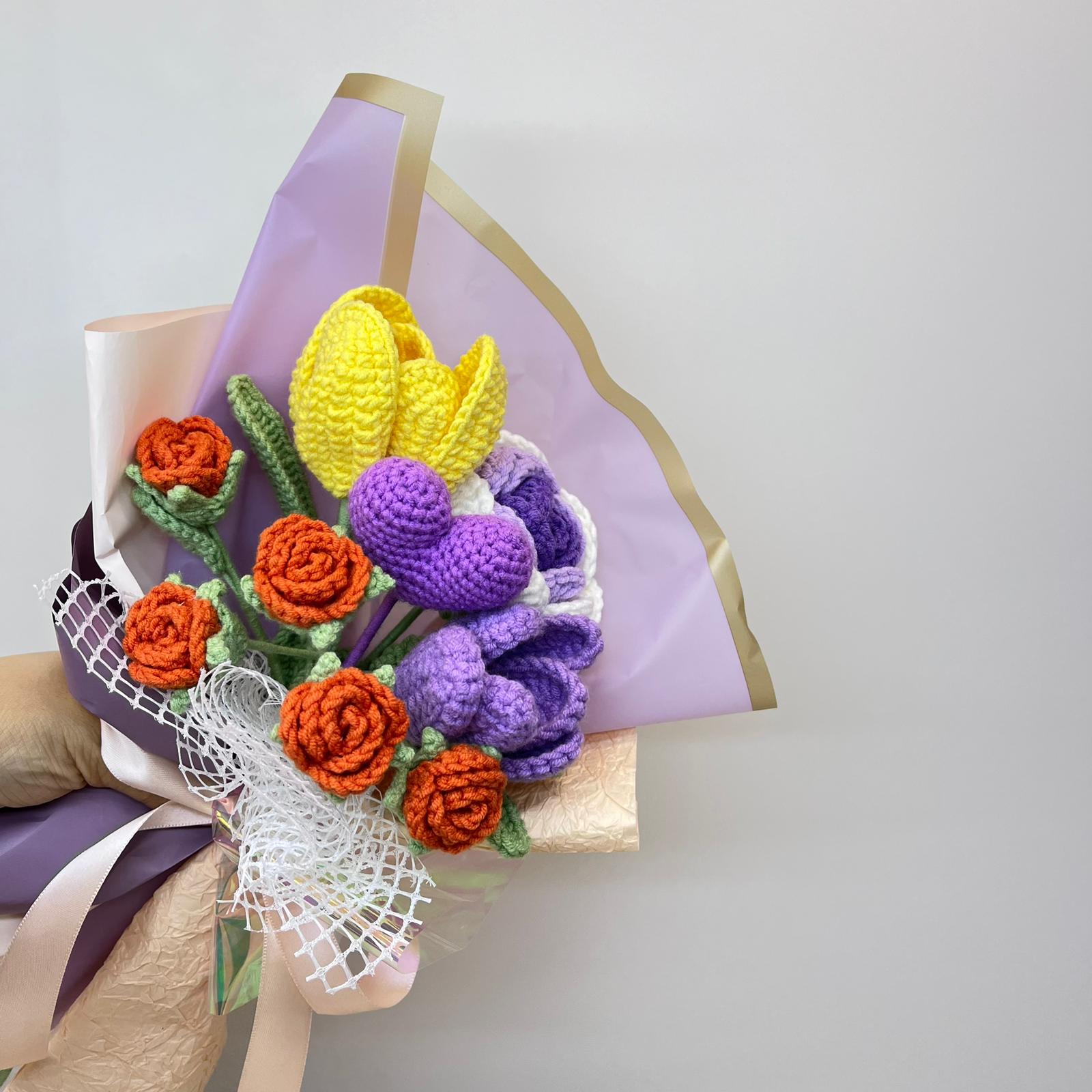 Elegant Crochet Flower Bouquet - Delightful Dreams II