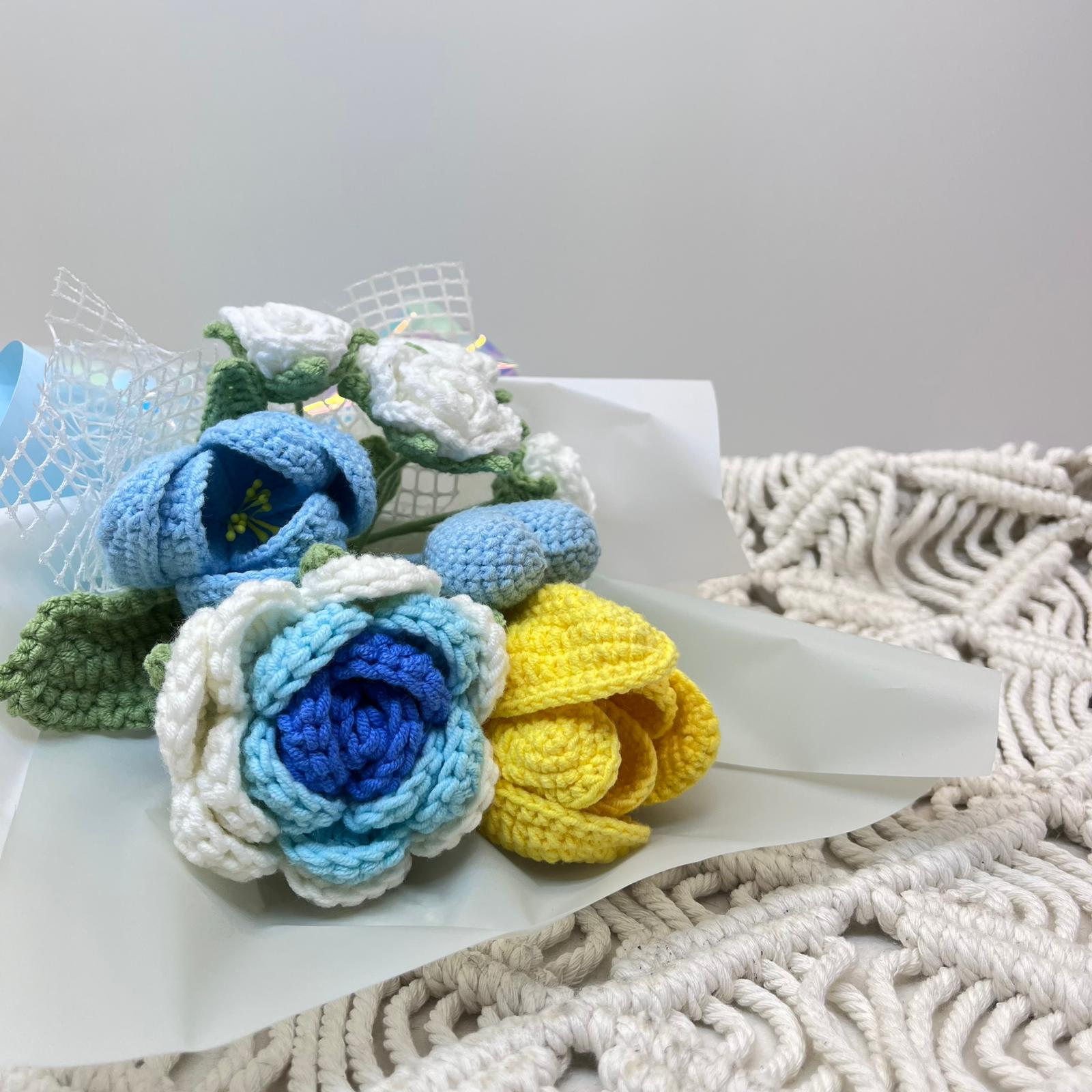 Charming Crochet Flower Bouquet - Delightful Dreams III