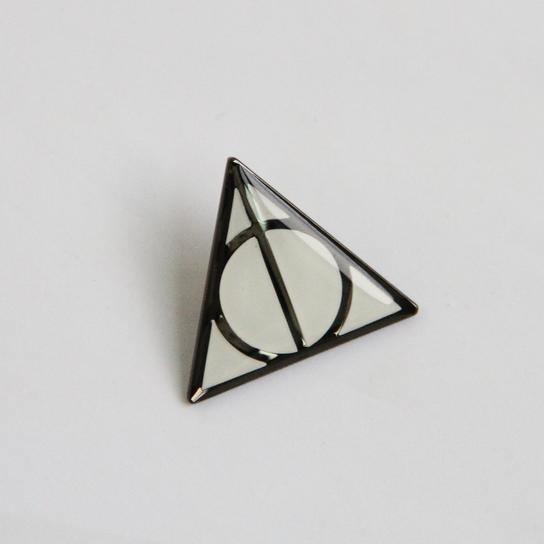 Harry Potter - Deathly Hallows Glow Enamel Pin - KLOSH