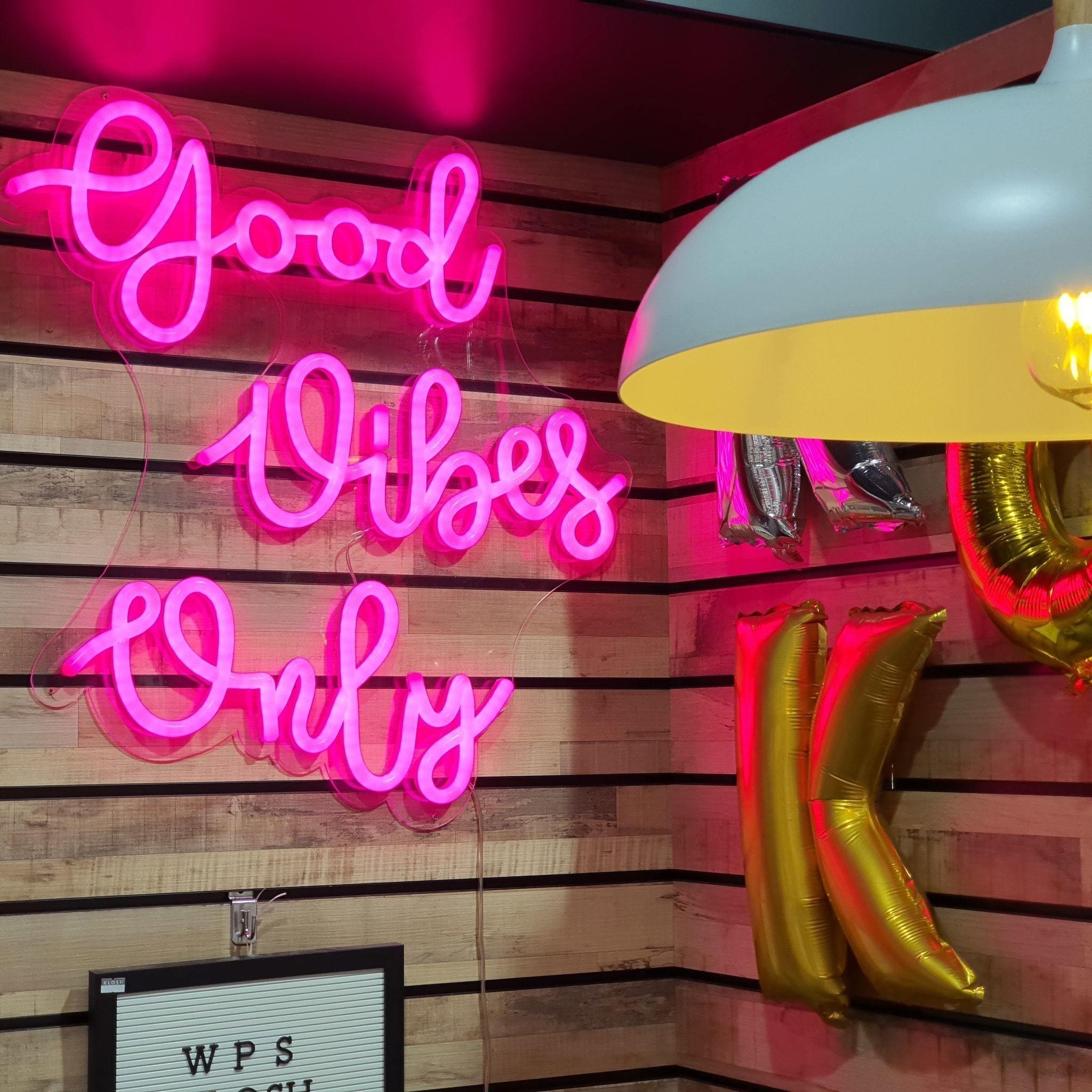 Neon Sign - Good Vibes Only - KLOSH